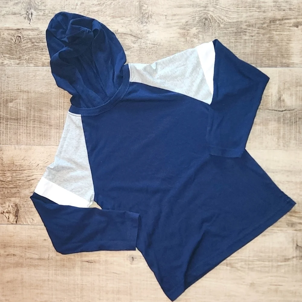 Children's Place long Sleev Hooded Tee